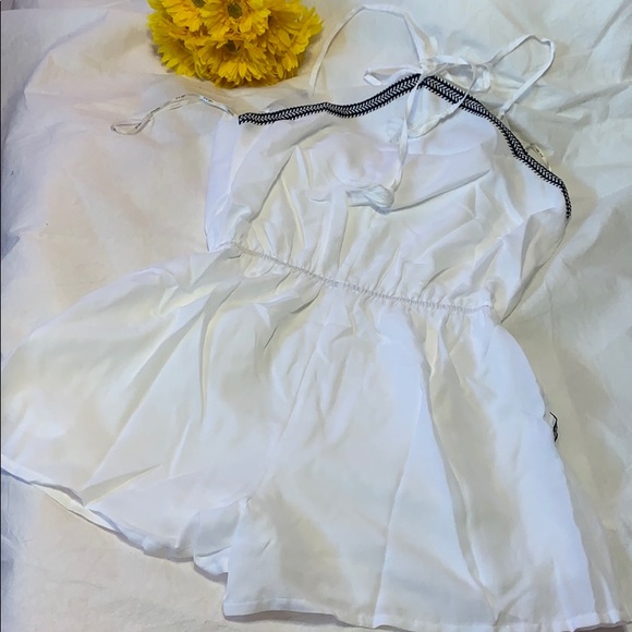WHITE EMBROIDERY SMOCK WAIST LINED ROMPER - Picture 7 of 14